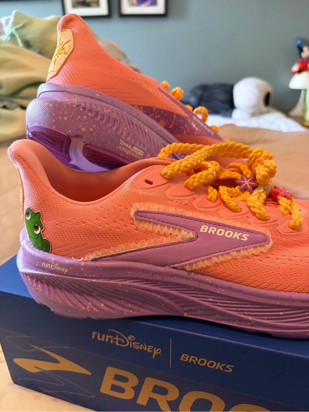 Brooks Women's runDisney Rapunzel Running Shoes with Yellow Laces - Picture 5 of 6